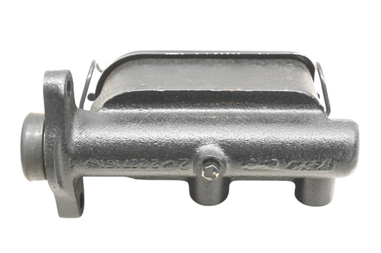 EIS E67000, F64855, 2227161 Brake Master Cylinder Assembly NOS