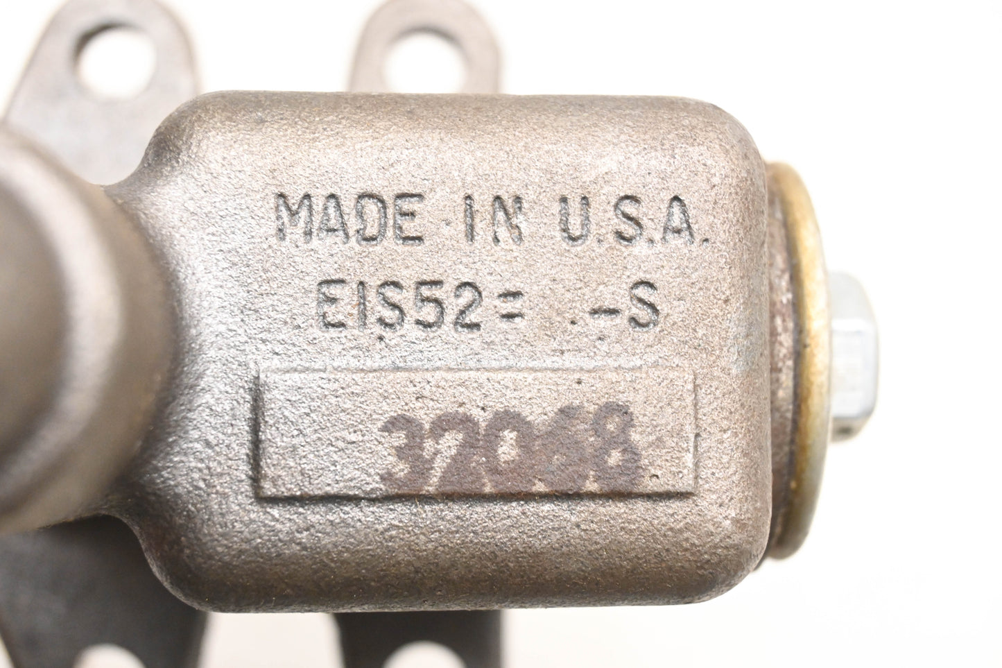 EIS E32068, F32068, EIS52 Brake Master Cylinder Assembly NOS