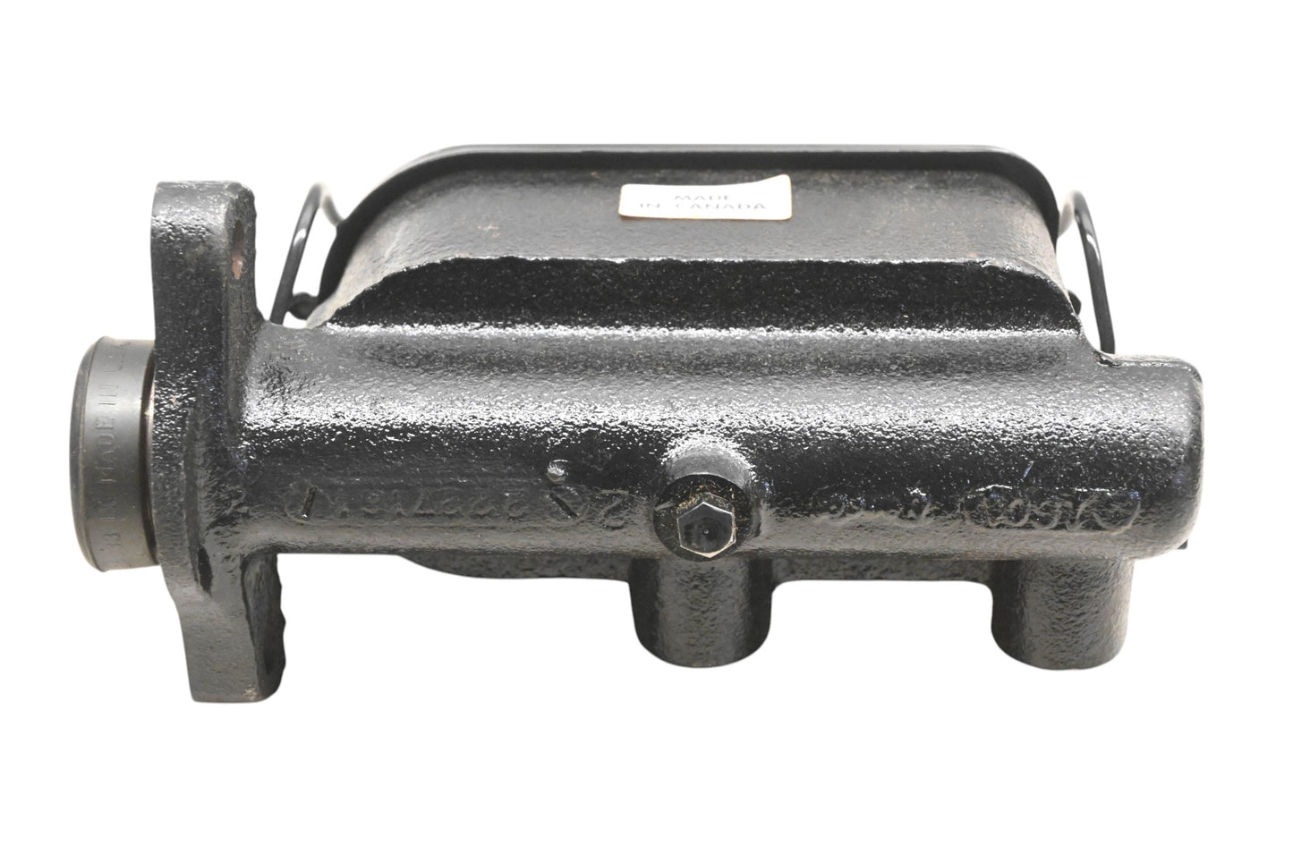 Bendix 1350, F64855, 2227161 Brake Master Cylinder Assembly NOS