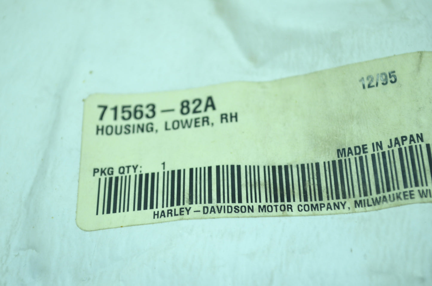 OEM Harley-Davidson 71563-82A Right Hand Lower Housing NOS