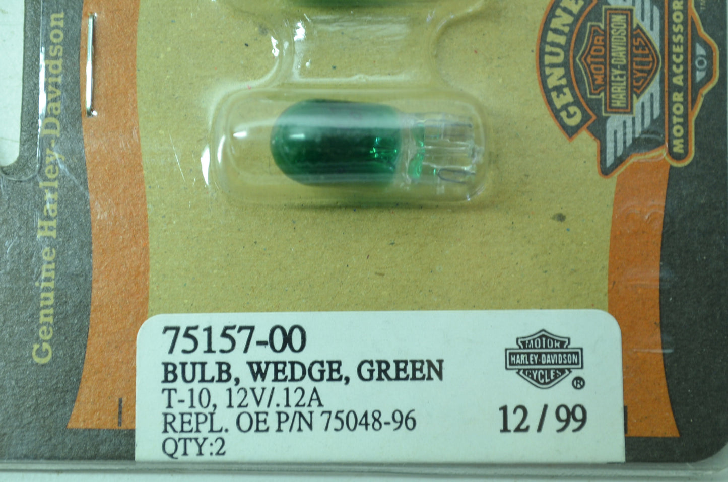 OEM Harley-Davidson 75157-00 Bulb Type T-3 1/4 Green NOS