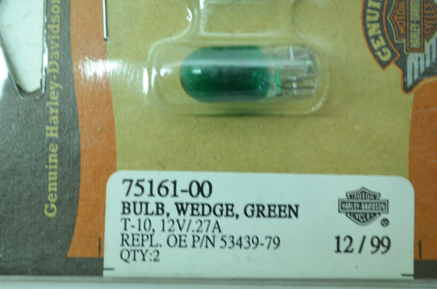 OEM Harley-Davidson 75161-00 Bulb Type T-3 1/4 #194 Green NOS