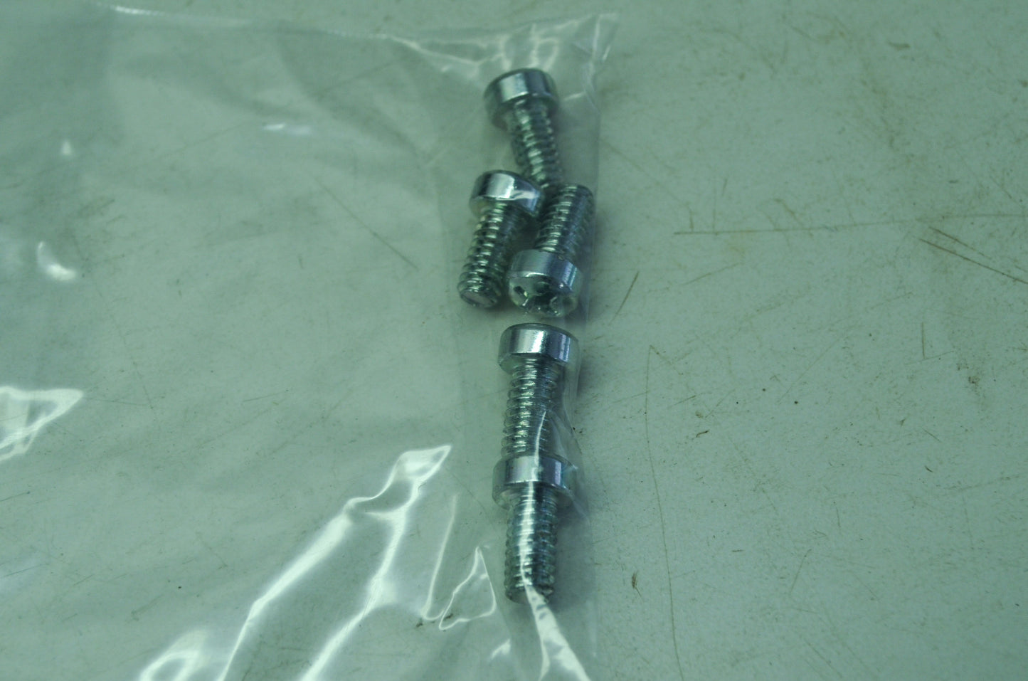 OEM Harley-Davidson 2902 Screw Qty 5 NOS