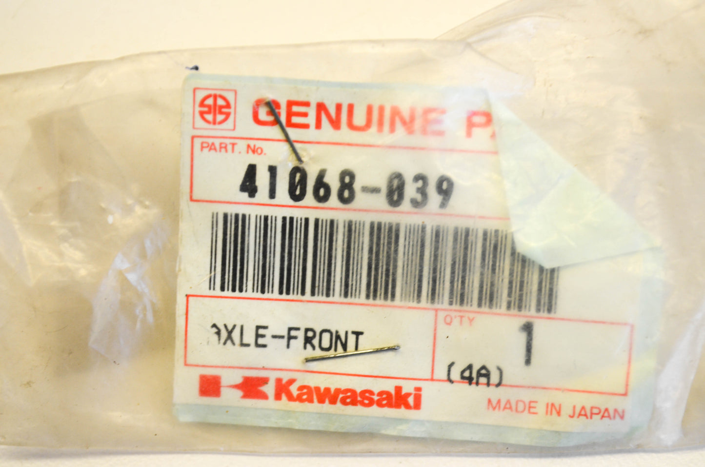 New OEM Kawasaki 41068-039 Front Wheel Axle Bolt NOS