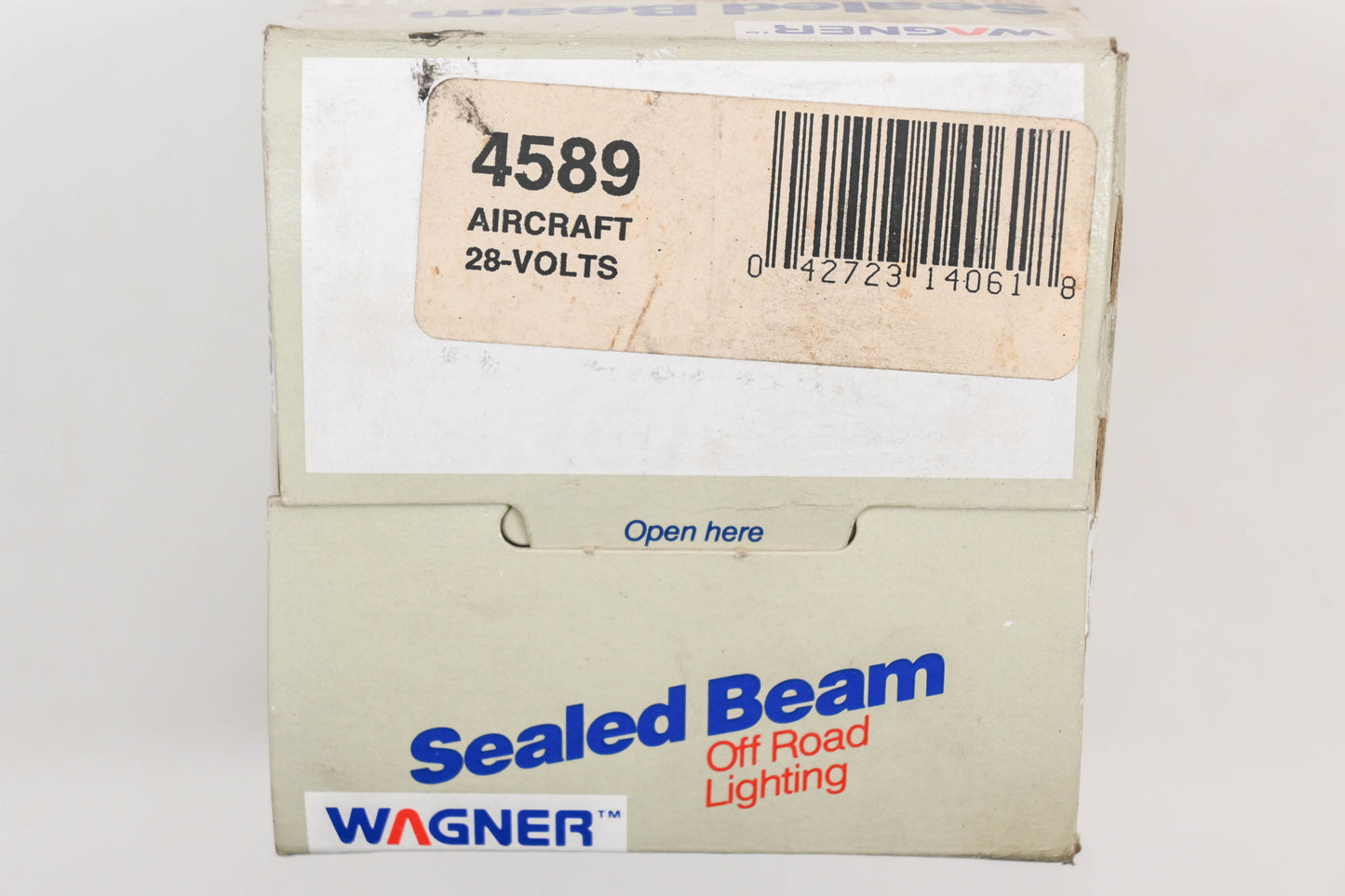 Wagner 4589 Aircraft 28V Sealed Beam Lamp NOS