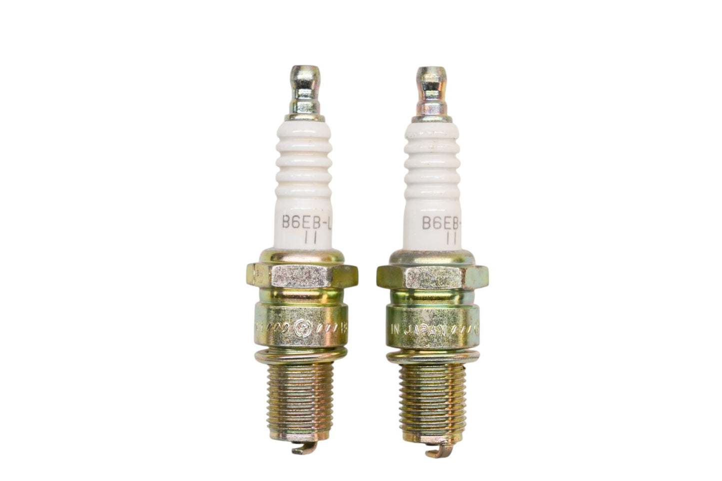 NGK B6EB-L-11 Spark Plugs NOS