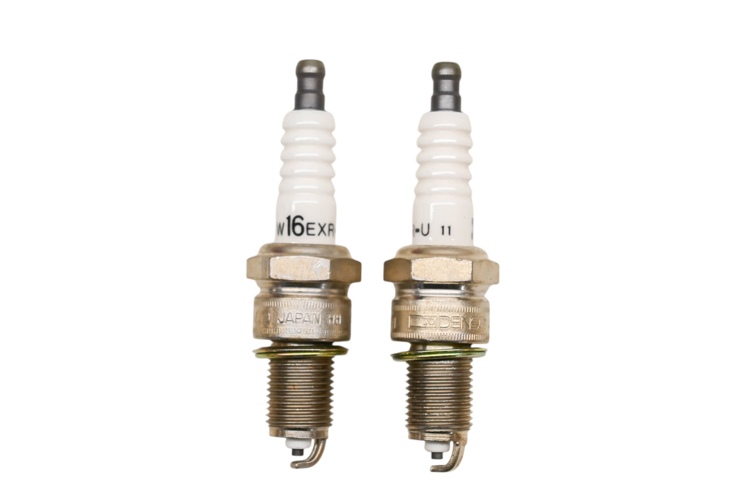Nippon Denso W16EXR-U11 Spark Plugs Qty 2 NOS