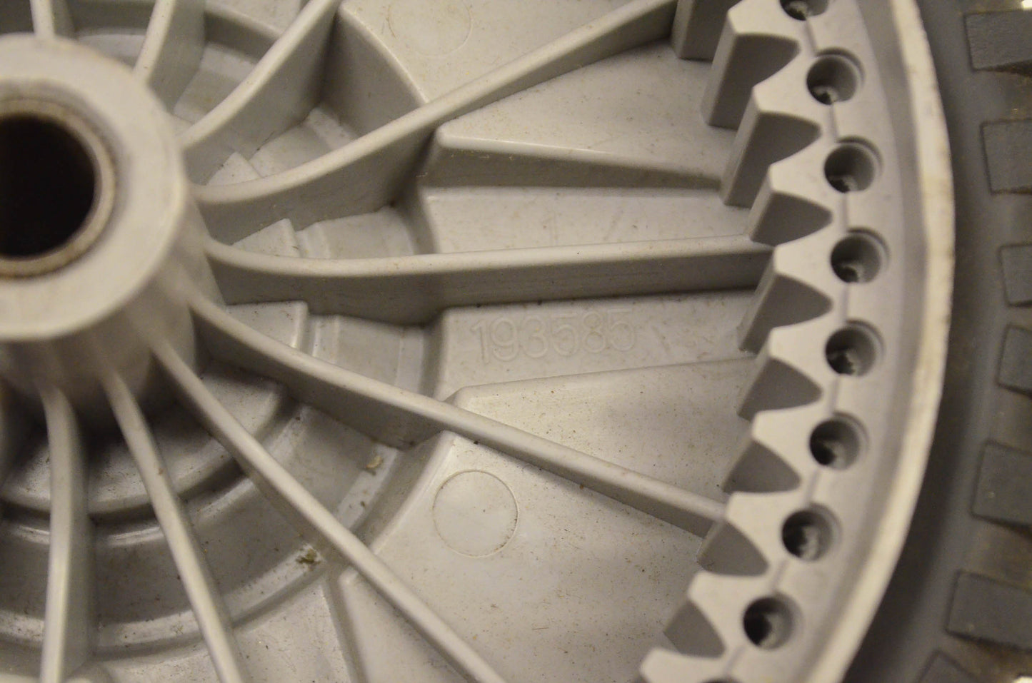 New OEM Husqvarna 193585, 581009202 Drive Wheel NOS