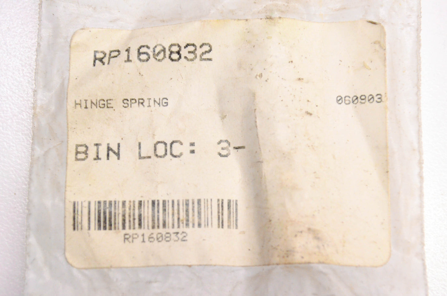 New OEM Husqvarna 160832 Hinge Spring NOS