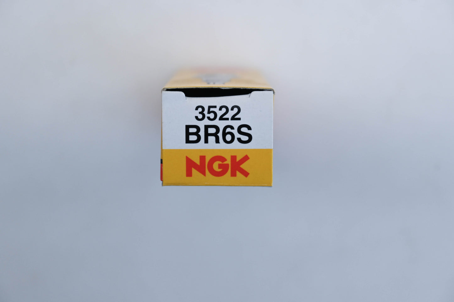 NGK BR6S, 3522 Spark Plugs Qty 2 NOS