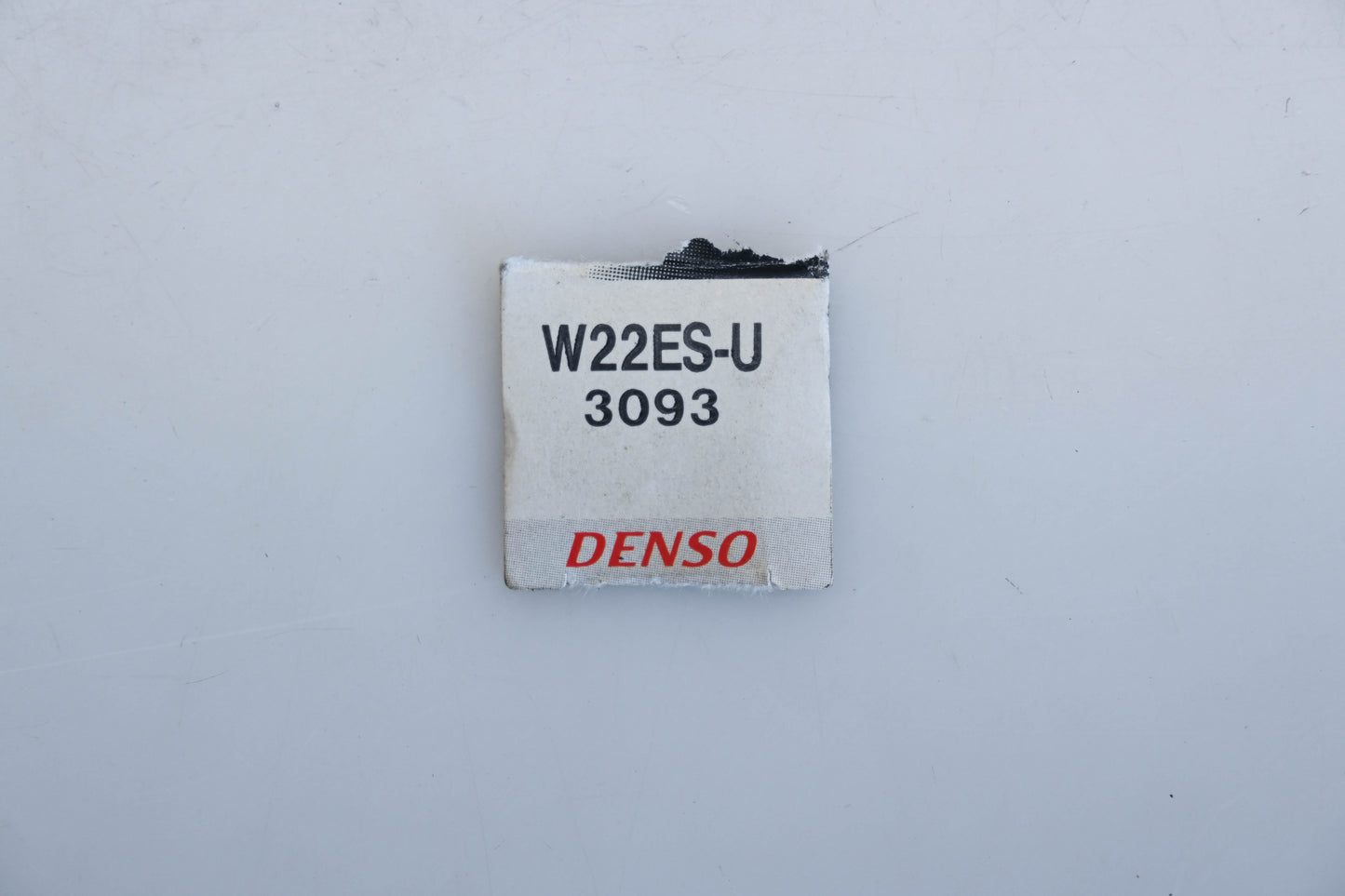 Denso W22ES-U, 3093 Spark Plugs Qty 2 NOS