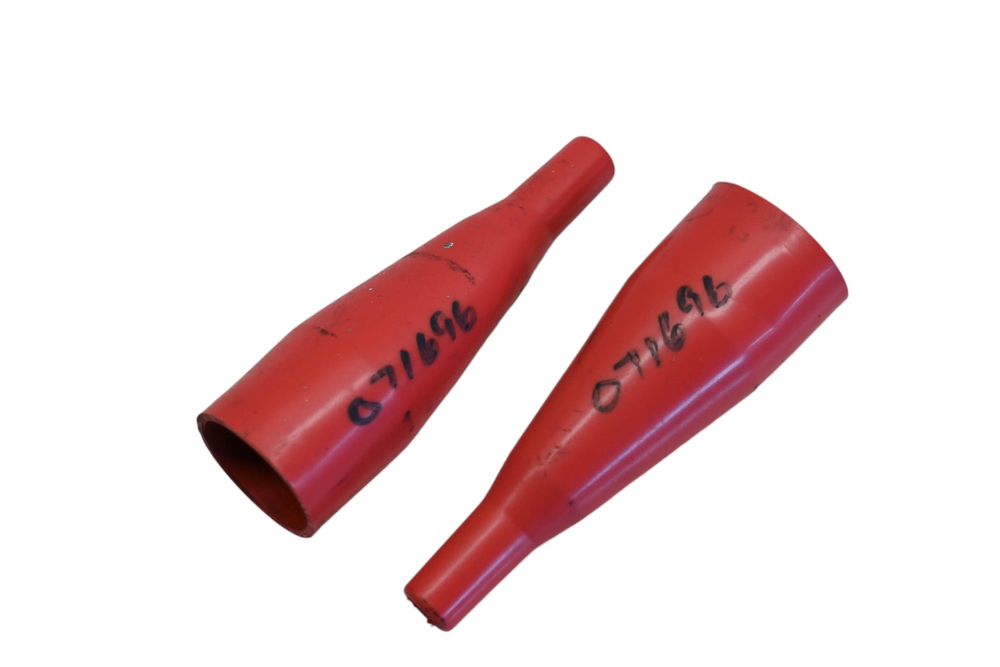 Mueller BU-26-2, 071696 Red Electrical Insulator Qty 2 NOS