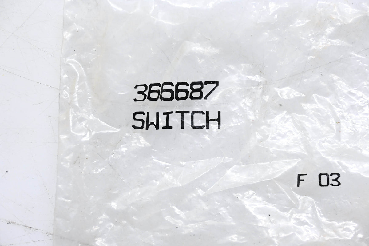 Hyster 366687 Oil Pressure Switch NOS