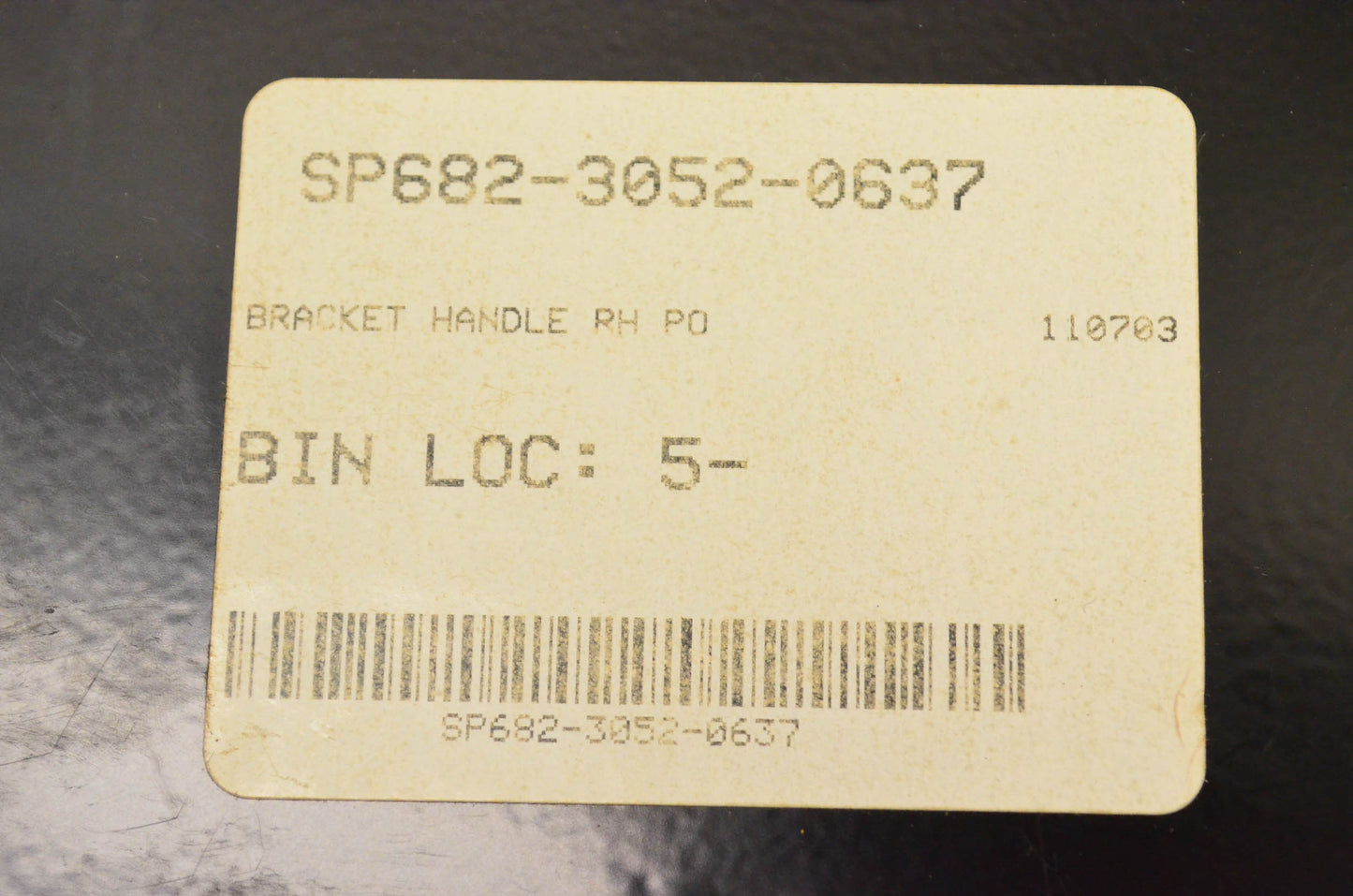 MTD 682-3052-0637 Handle Bracket Right Hand NOS