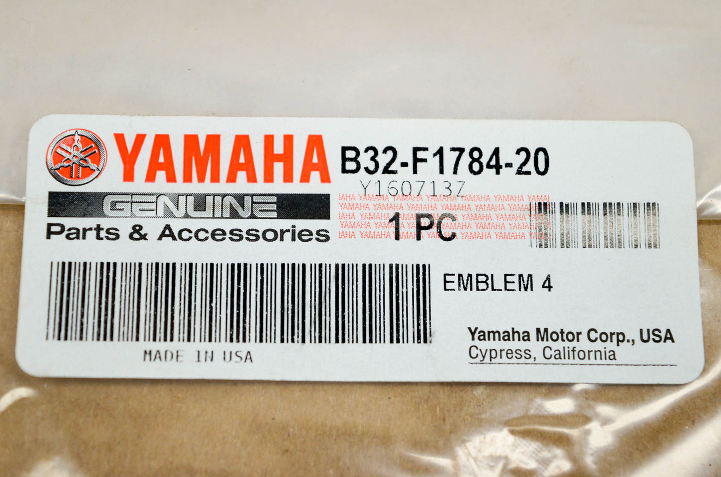 New OEM Yamaha B32-F1784-20-00 Emblem NOS