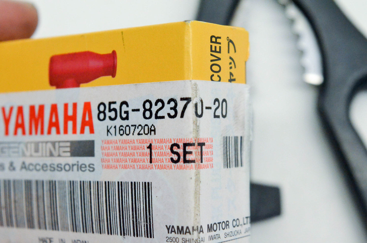New OEM Yamaha 85G-82370-20-00 Plug Cap Assembly NOS