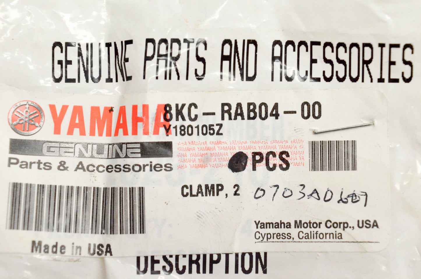 New OEM Yamaha 8KC-RAB04-00-00 Clip Hose NOS
