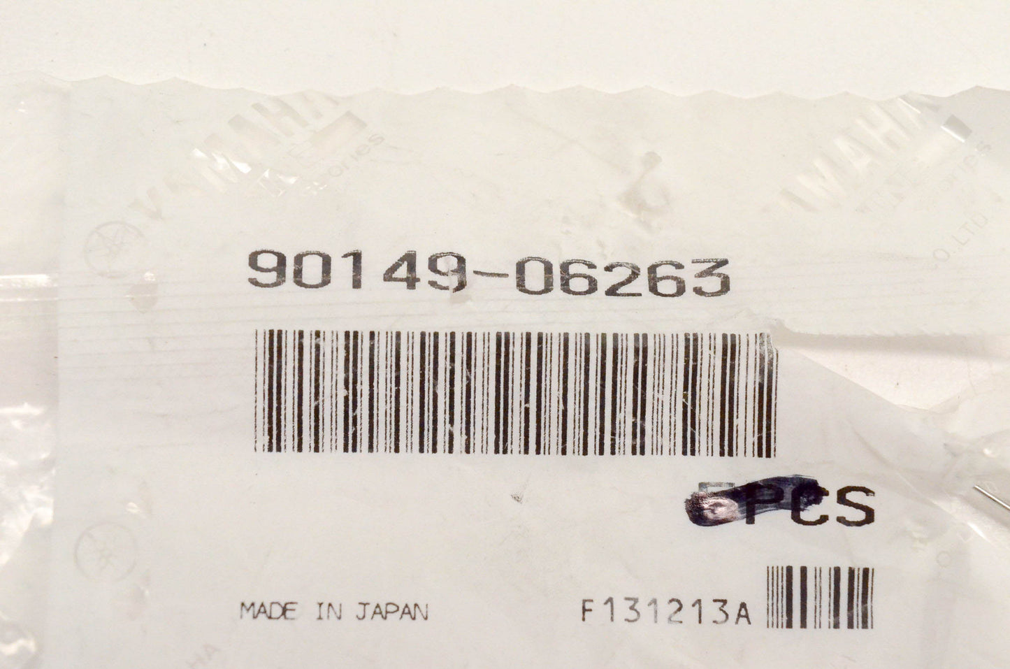 New OEM Yamaha 90149-06263-00 Screw Special Shape NOS