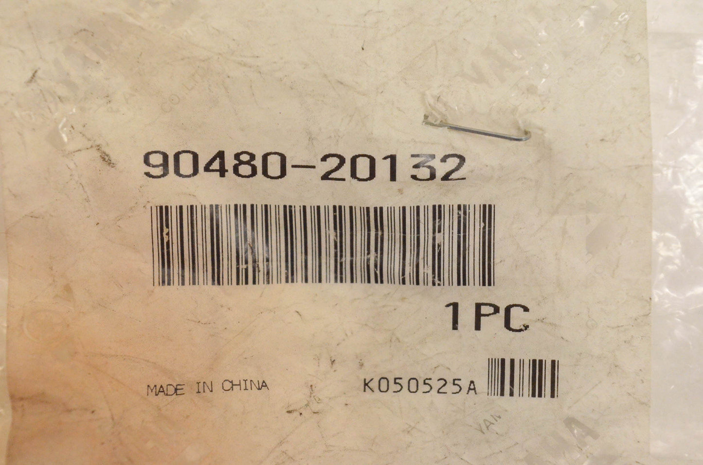 New OEM Yamaha 90480-20132-00 Rubber Grommet NOS