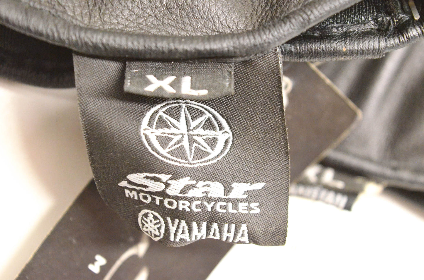 New OEM Yamaha Women's Star Xlarge Black Gloves NOS