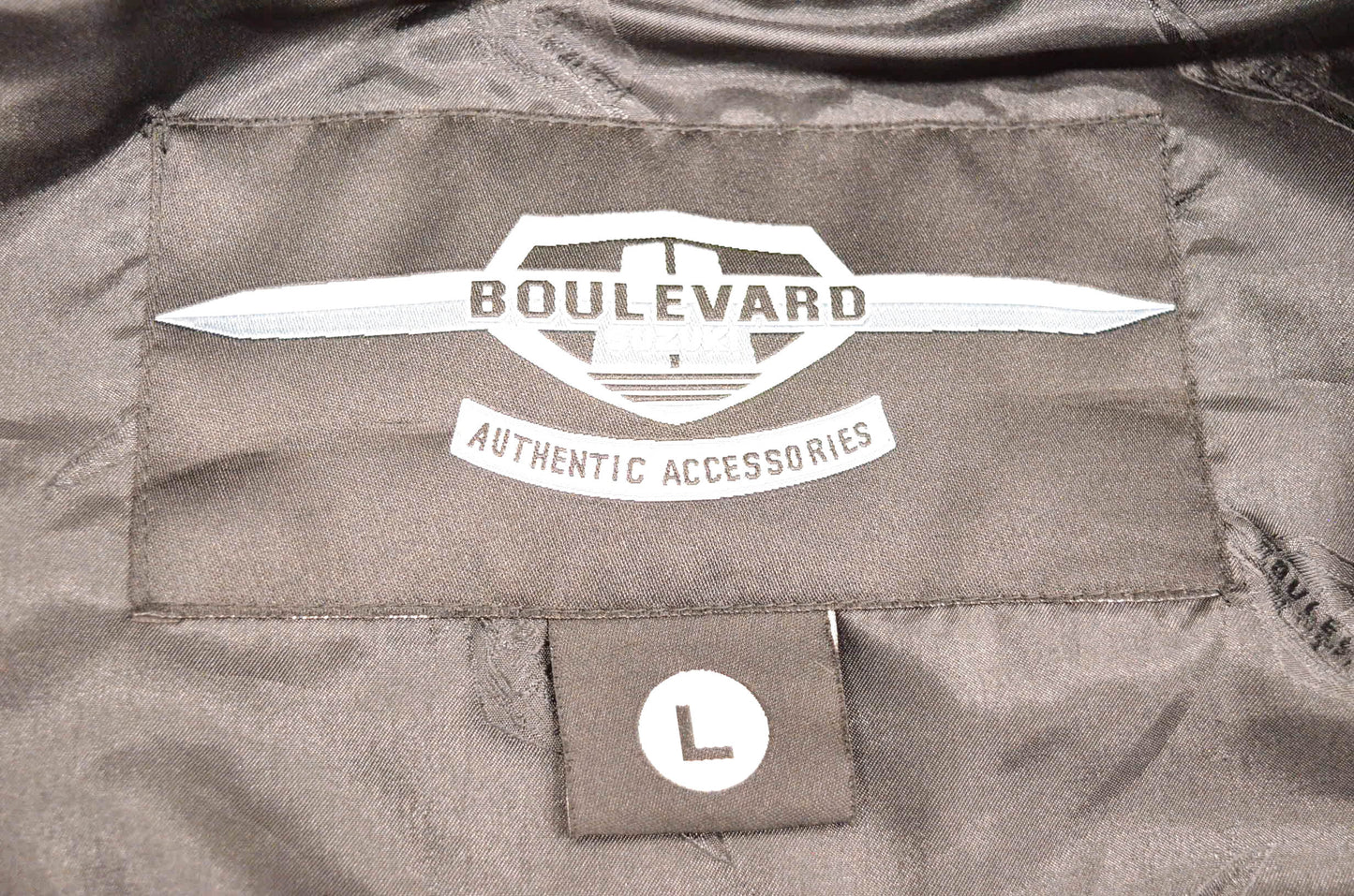 New OEM Suzuki Boulevard Large Black Leather Vest NOS