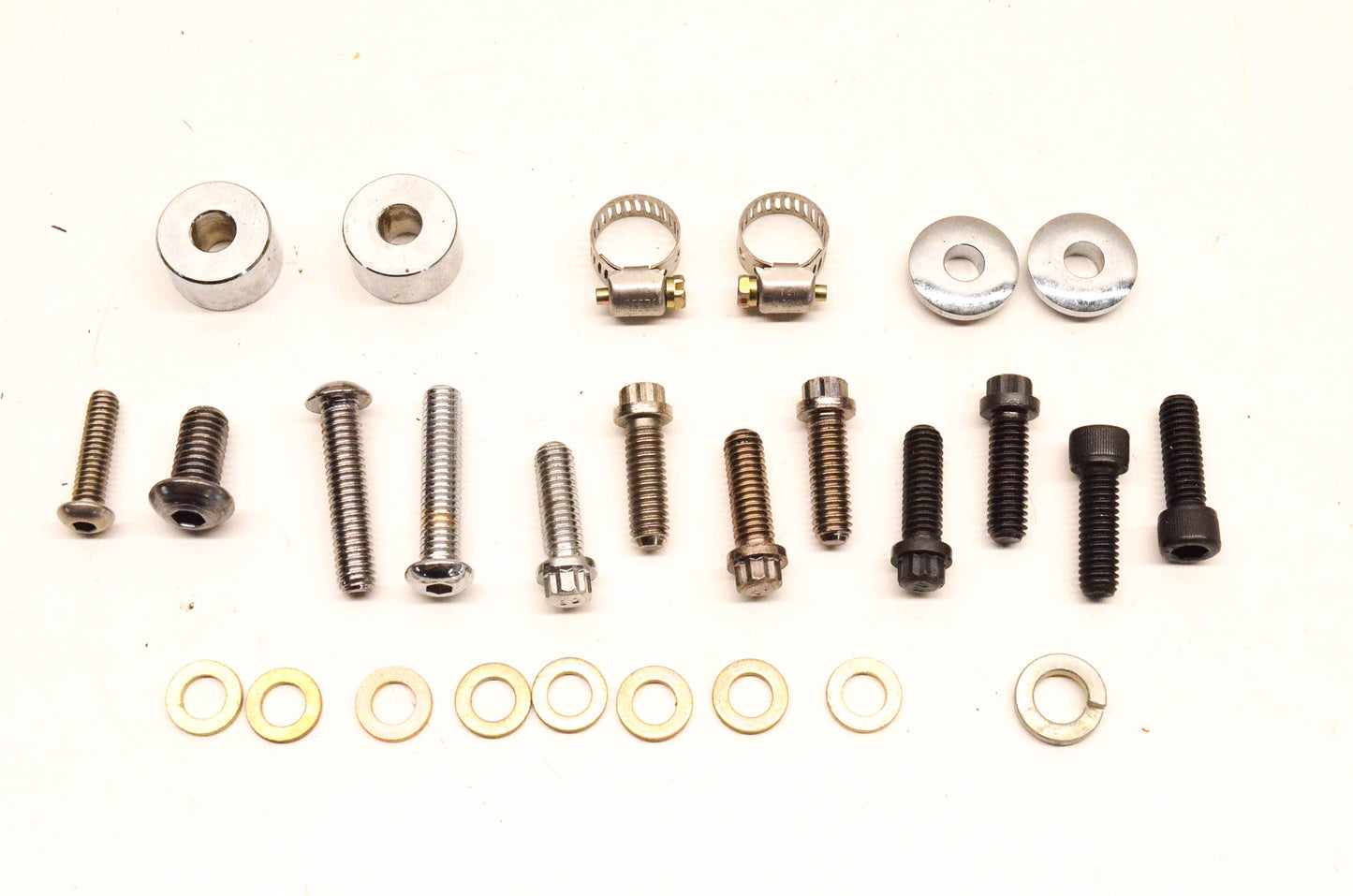 EdelBrock 3083 Intake Manifold Kit NOS