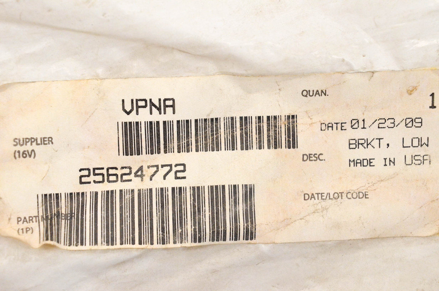 Mack 25624772, 73RU3987M Lower Bracket Kit NOS