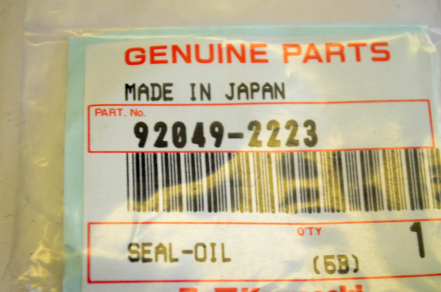 New OEM Kawasaki 92049-2223 Oil Seal NOS