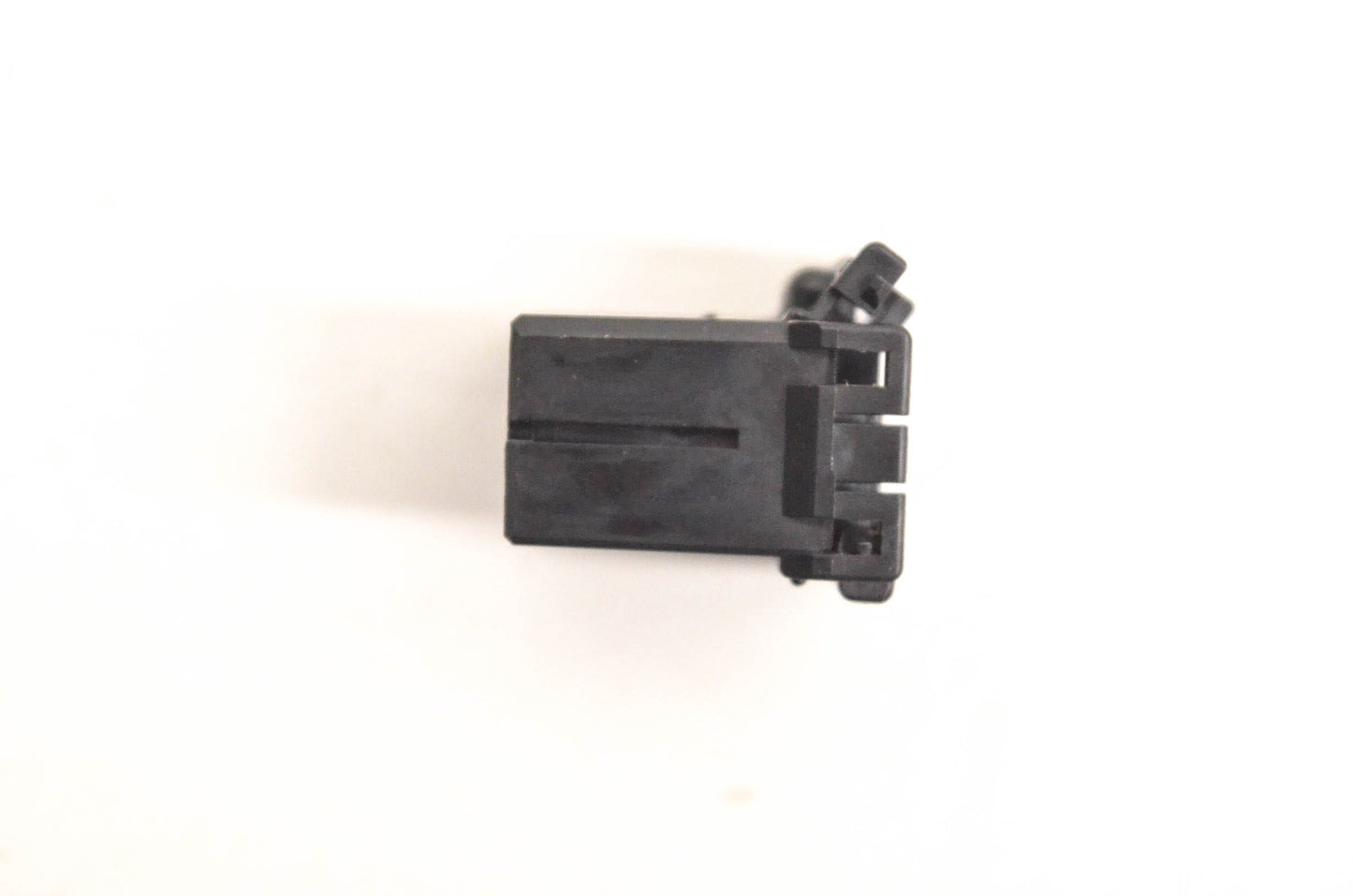 Aftermarket 515175819 Harness Connector Plug NOS