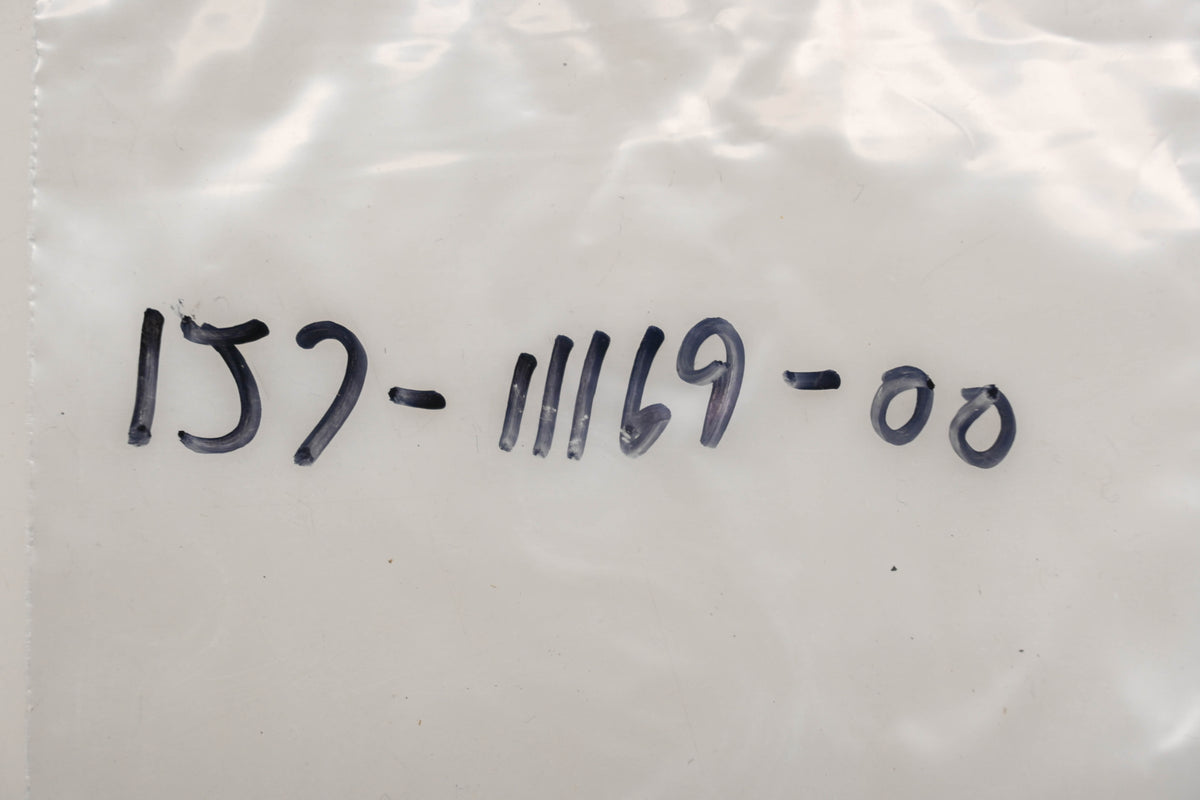 New OEM Yamaha 1J7-11169-00-00 Breather Cover Gasket Qty 1 NOS