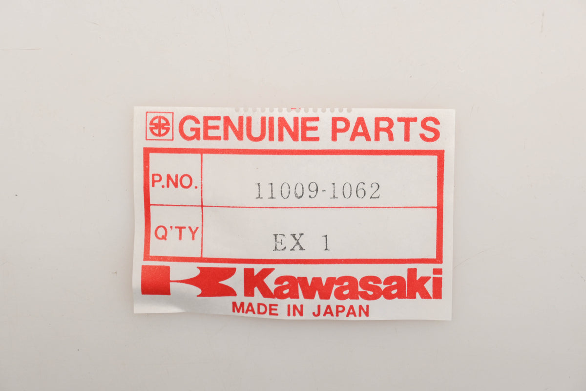 New OEM Kawasaki 11060-1533 Clutch Cover Gasket Qty 1 NOS