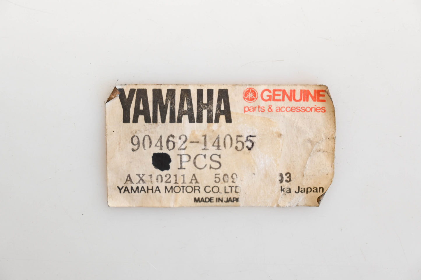 New OEM Yamaha 90462-14055-00 Clamp Qty 1 NOS