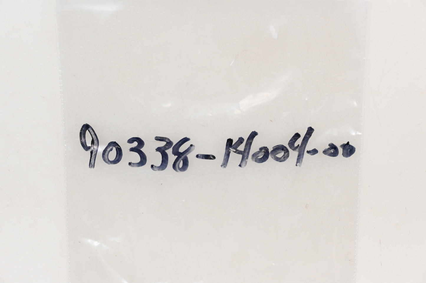 New OEM Yamaha 90338-14004-00 Special Shape Plug Qty 1 NOS