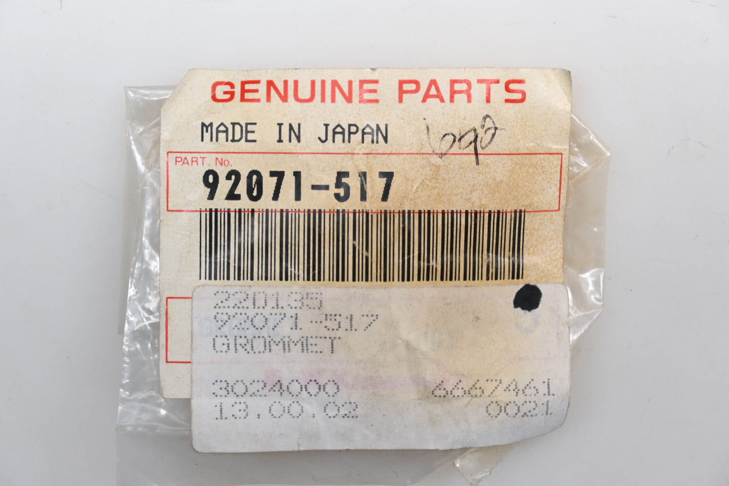 New OEM Kawasaki 92071-517 Grommet Qty 1 NOS