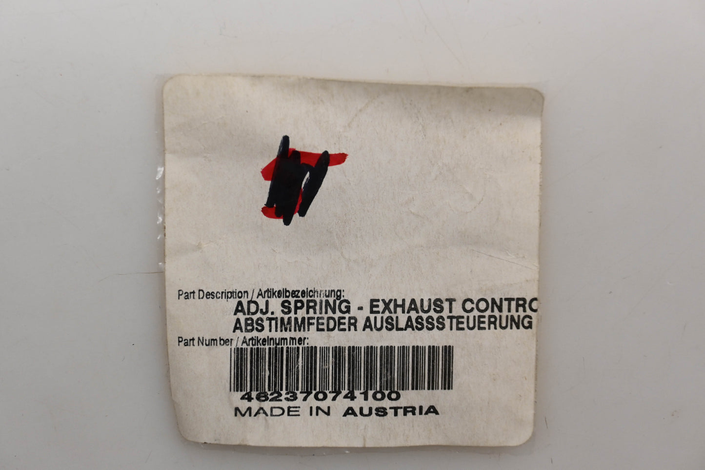 New OEM KTM 46237074100 Exhaust Control Adjust Spring Qty 1 NOS