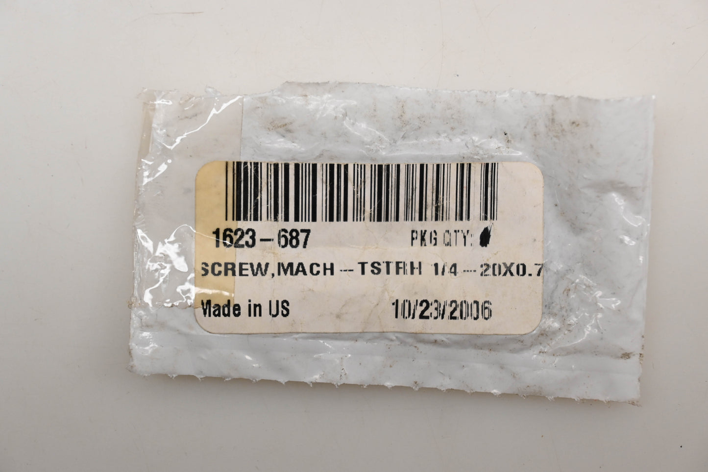 New OEM Arctic Cat 1623-687 TSTRH 1/4-20X0.75 RIE W/204 Machine Screws Qty 2 NOS