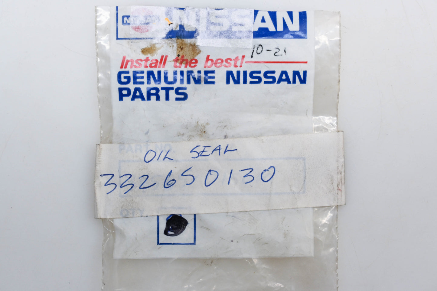 Nissan 332-65013-0 Oil Seal Qty 1 NOS