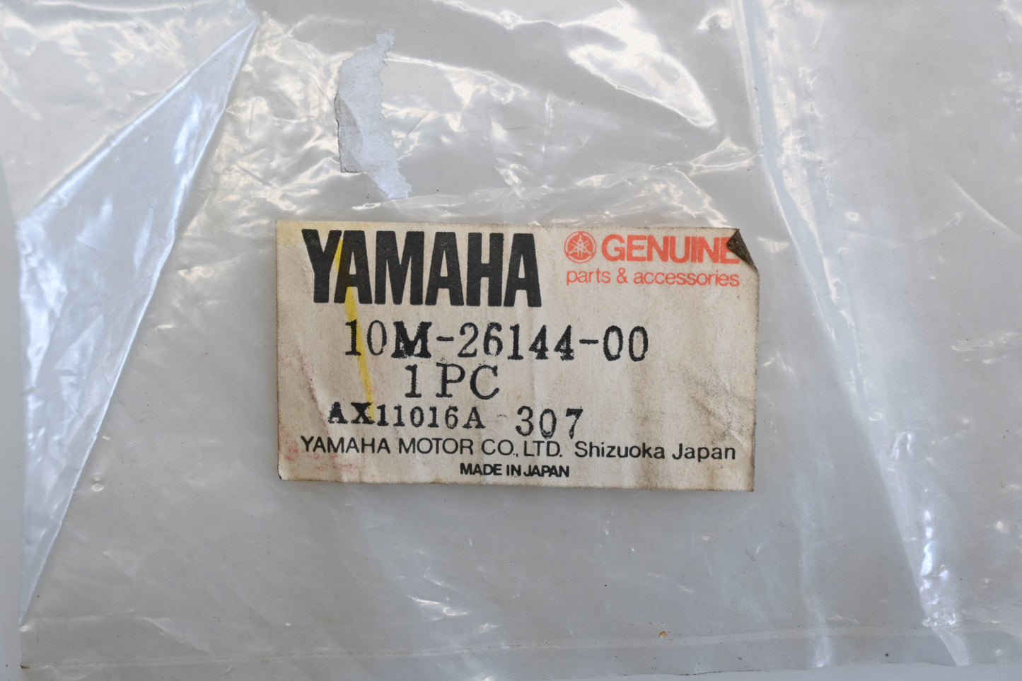 New OEM Yamaha 10M-26144-00-00 Lower Handlebar Cover 1 Qty 1 NOS