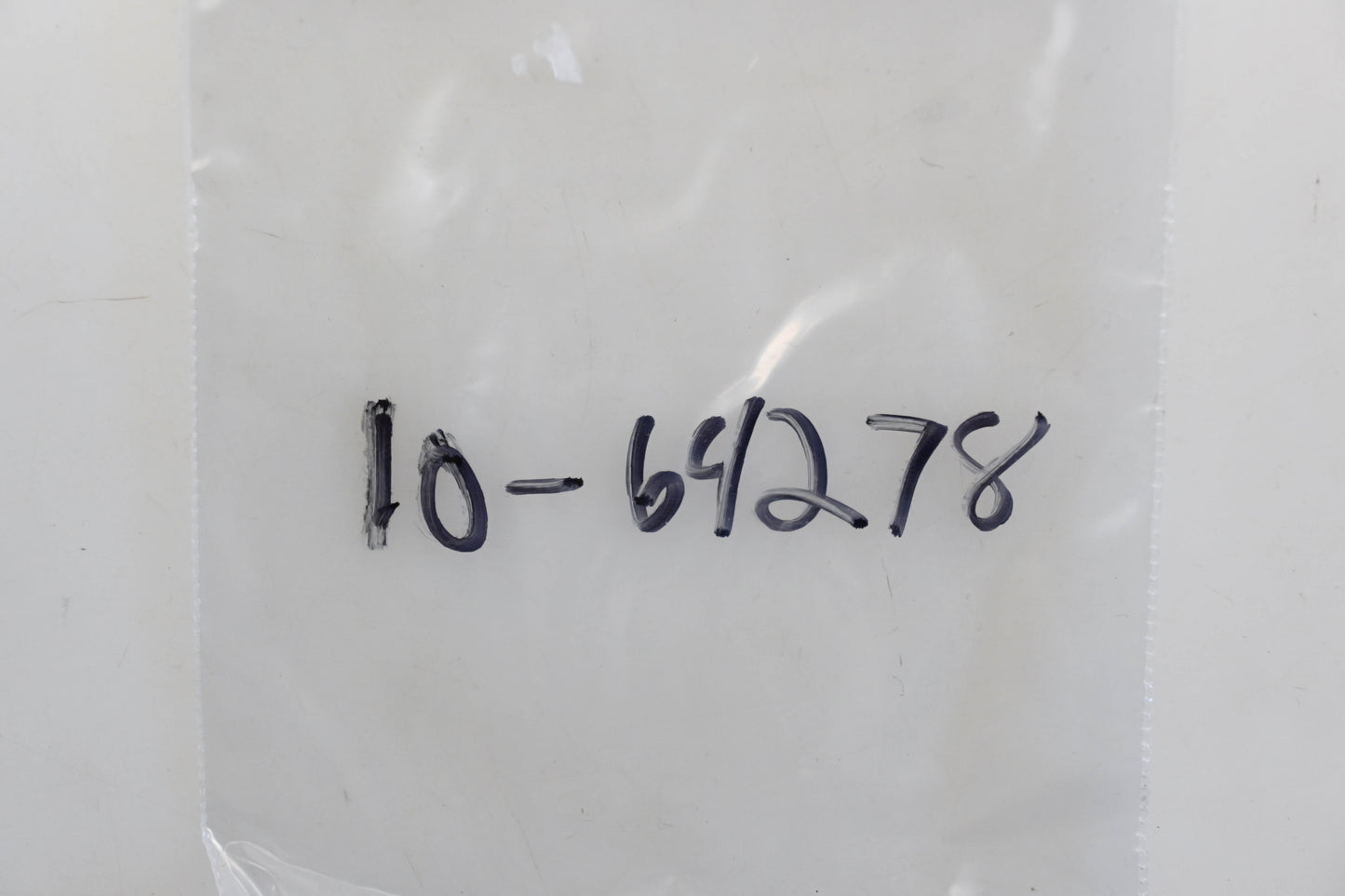 Aftermarket 10-64278 Screws Qty 2 NOS