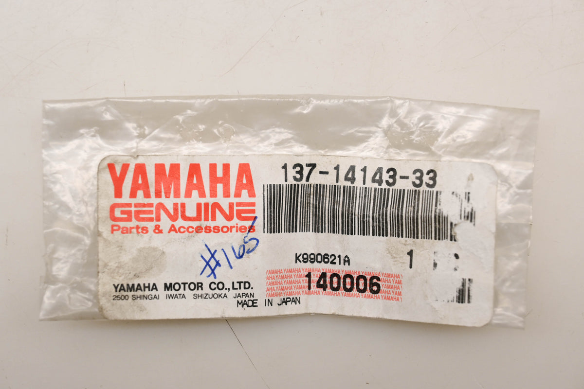 New OEM Yamaha 137-14143-33-00 Main Jet #165 Qty 1 NOS