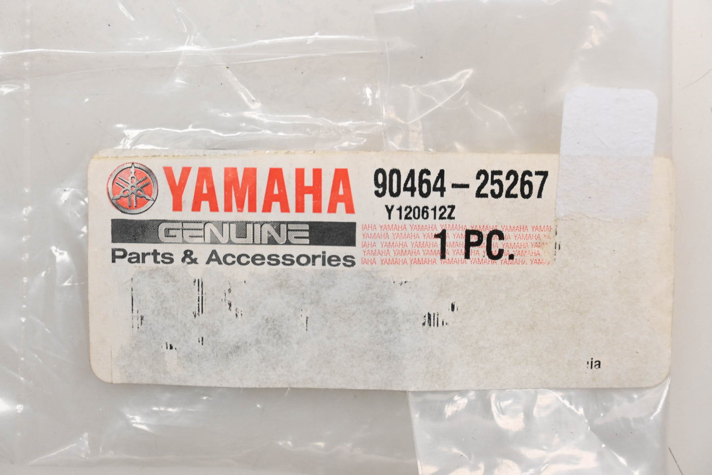 New OEM Yamaha 90464-25267-00 Clamp Qty 1 NOS