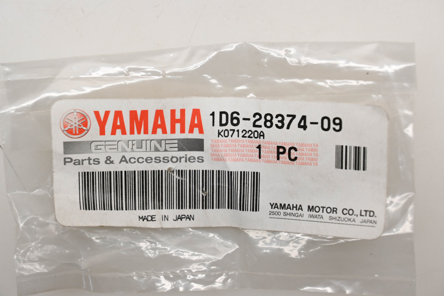 New OEM Yamaha 1D6-28374-09-00 Cowling Bolt Qty 1 NOS
