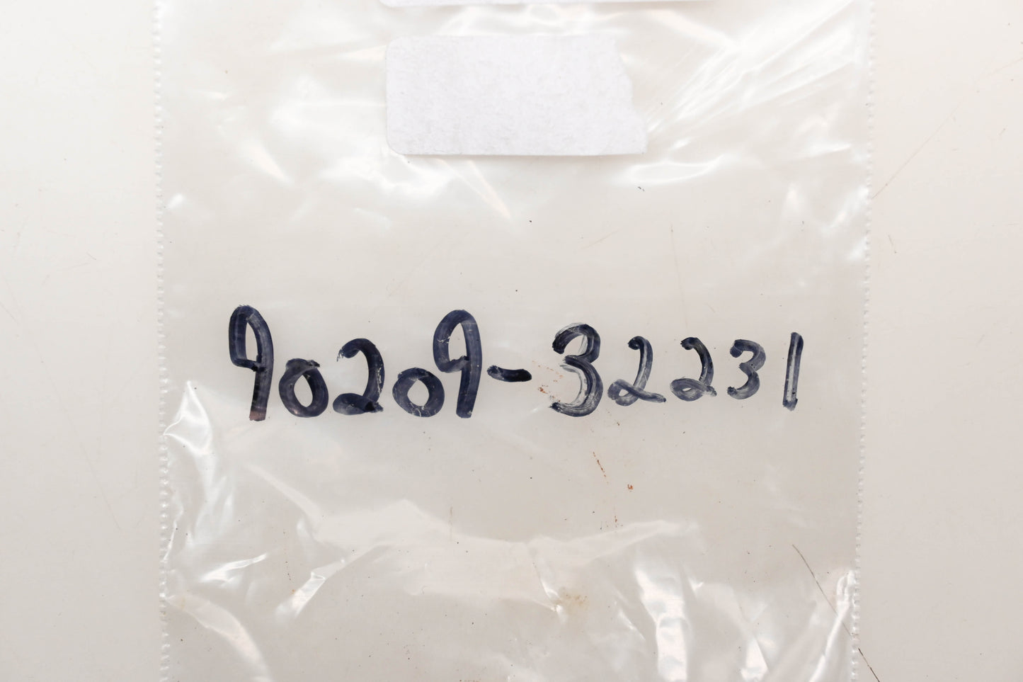 New OEM Yamaha 90209-32231-00 Special Shape Washers Qty 2 NOS