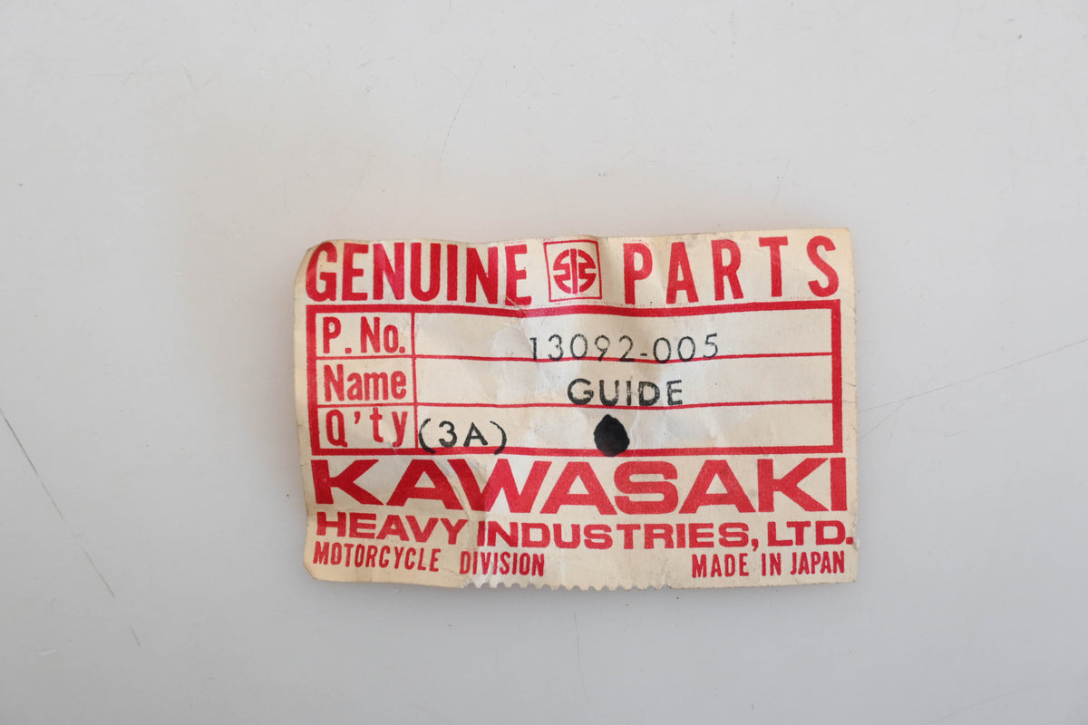 New OEM Kawasaki 13092-005 Clutch Spring Guides Qty 2 NOS