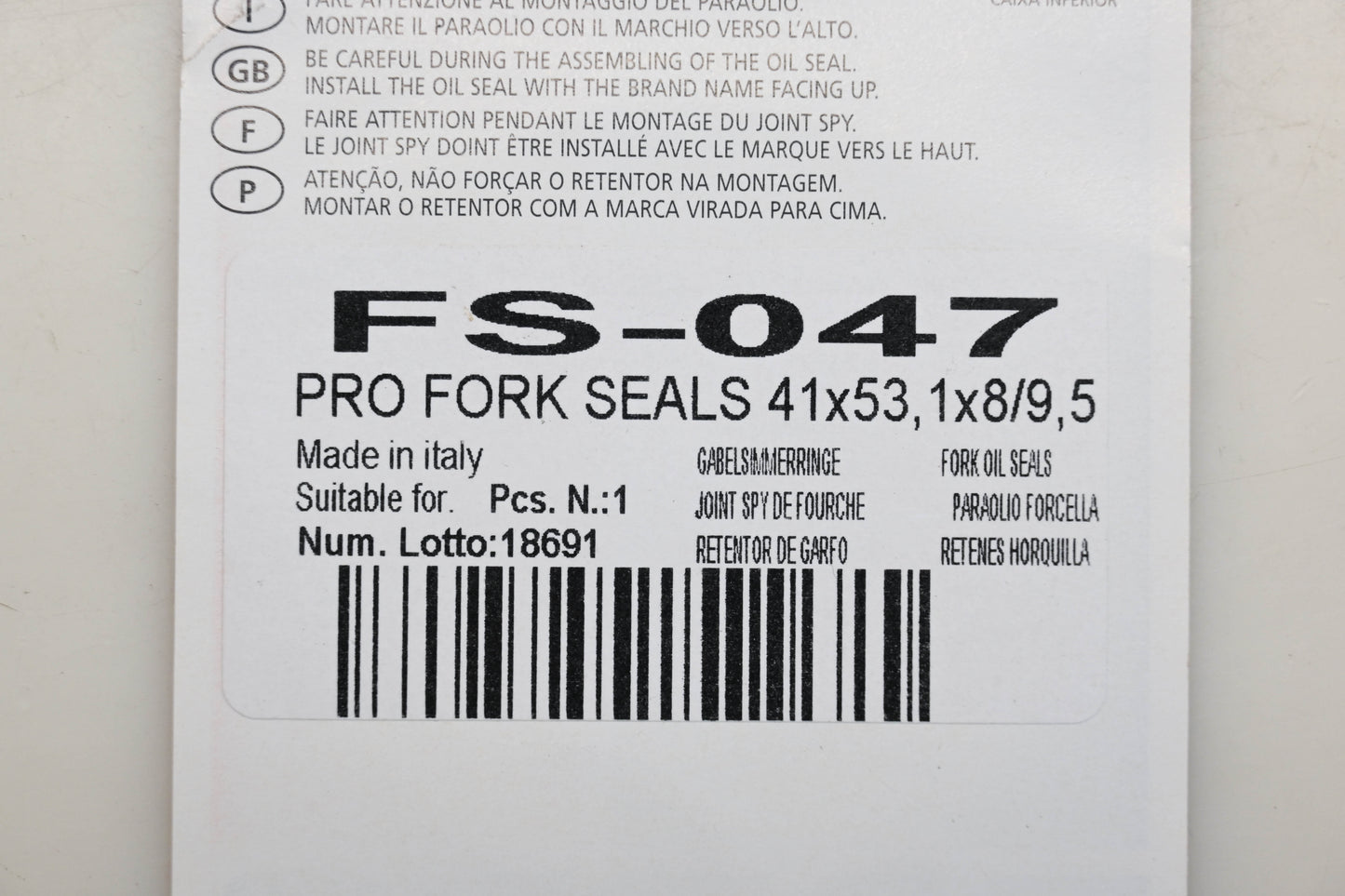 Parts Unlimited FS-047 Fork Seals Suzuki SV650 VZ800 Qty 1 NOS