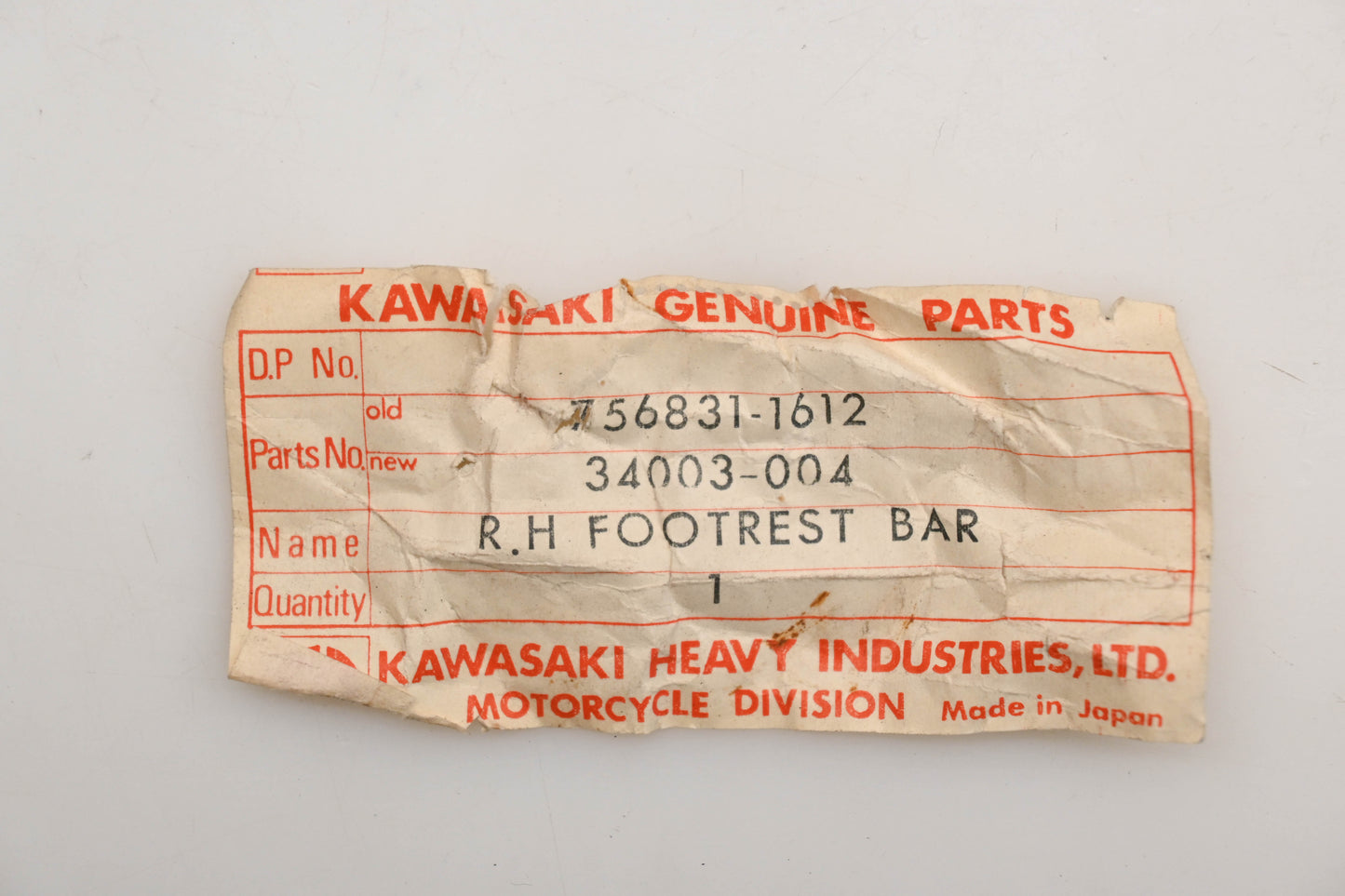 New OEM Kawasaki 34003-004 Right Foot Rest Bar Qty 1 NOS