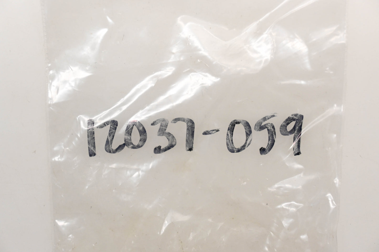 New OEM Kawasaki 12037-059 Shim 2.60T Qty 1 NOS