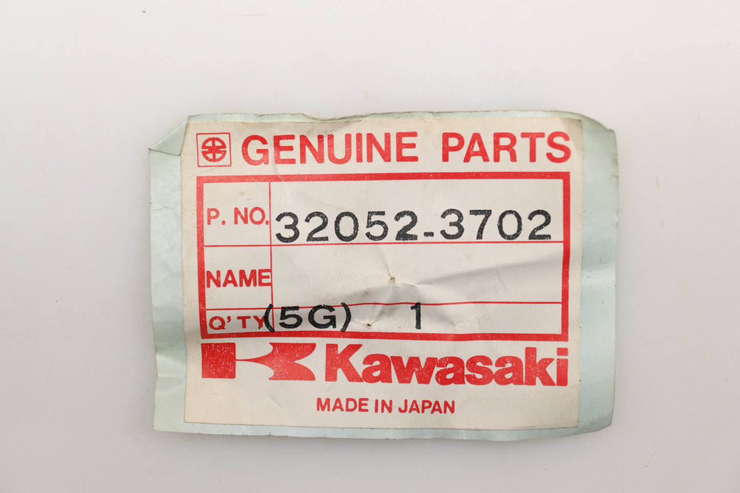 New OEM Kawasaki 32052-3702 Oil Tank Bracket Qty 1 NOS