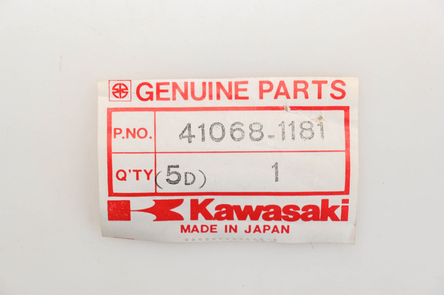 New OEM Kawasaki 41068-1181 Front Axle Qty 1 NOS