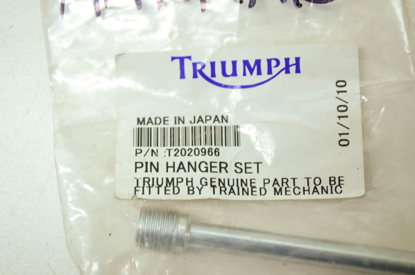 NEW OEM Triumph Pin Hanger Tiger Explorer XC Trophy 1215 T2020966 NOS